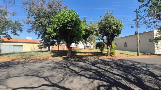 Lote/Terreno à venda, 335m² no Santa Maria, Uberaba