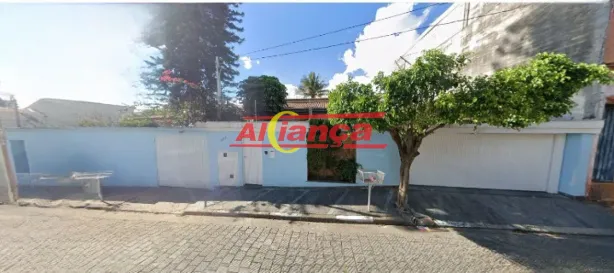 Casa com 3 Quartos para alugar, 450m² no Vila Galvão, Guarulhos