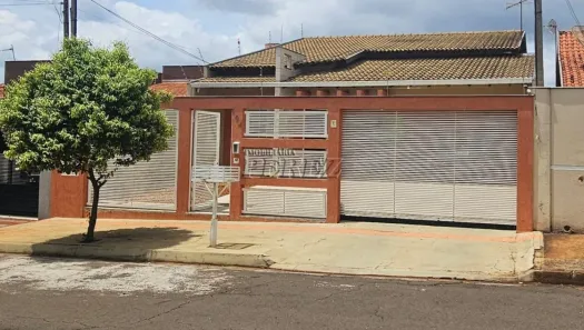 Casa com 4 Quartos à venda, 275m² no Pacaembu, Londrina