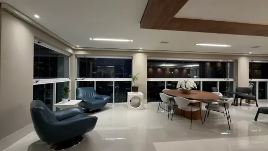 Apartamento com 4 Quartos à venda, 350m² no Setor Bueno, Goiânia