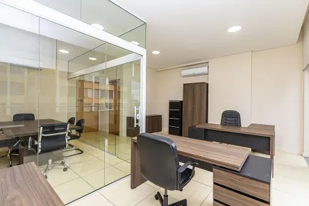 Sala Comercial com 1 Quarto à venda, 45m² no Centro, Curitiba