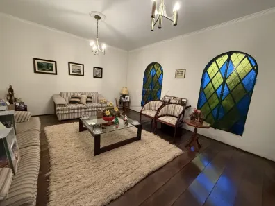 Casa com 4 Quartos à venda, 277m² no Vila Cidade Universitária, Bauru