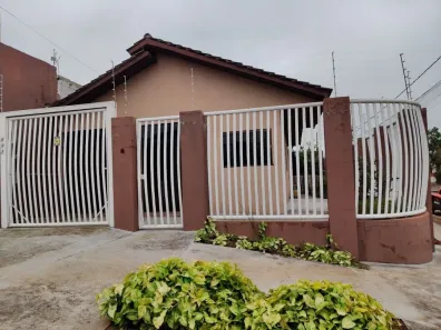 Casa com 2 Quartos à venda, 250m² no Floresta, Cascavel