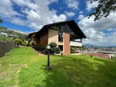 Sobrado com 4 Quartos à venda, 505m² no Nova Brasília, Jaraguá do Sul