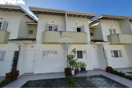 Casa com 2 Quartos à venda, 96m² no Cidade Jardim, Caraguatatuba