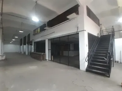 Prédio Comercial para venda ou aluguel, 2010m² no Santo Cristo, Rio de Janeiro
