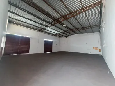 Galpão/Depósito/Armazém para alugar, 175m² no Jardim Carvalho, Bauru