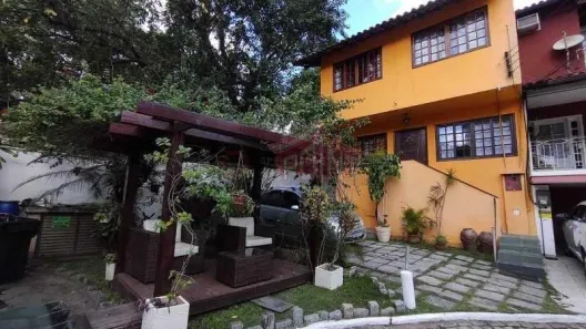 Casa com 3 Quartos à venda, 13m² no Badu, Niterói