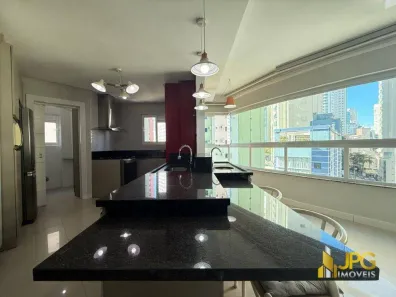 Apartamento com 3 Quartos para alugar, 115m² no Centro, Balneário Camboriú