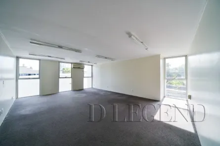 Sala Comercial para alugar, 95m² no Azenha, Porto Alegre