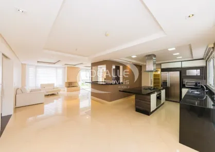 Casa de Condomínio com 4 Quartos para alugar, 402m² no São João, Curitiba