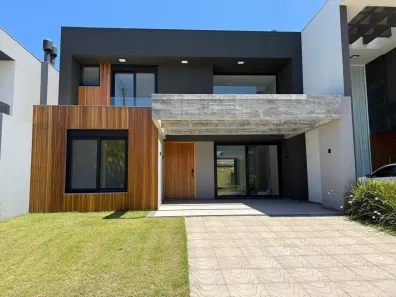 Sobrado com 4 Quartos à venda, 197m² no XANGRI-LÁ, Xangri-lá