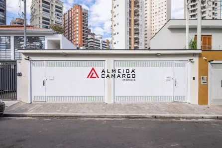 Casa com 4 Quartos à venda, 220m² no Vila Madalena, São Paulo