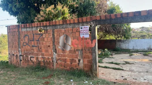 Lote/Terreno à venda, 272m² no Parque Jaraguá, Bauru