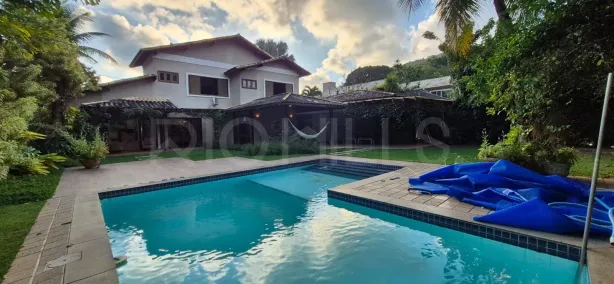 Casa de Condomínio com 5 Quartos à venda, 400m² no Piratininga, Niterói