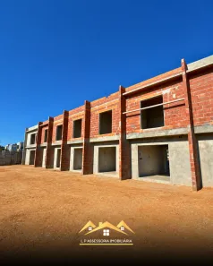 Sobrado com 2 Quartos à venda, 63m² no Dom Feliciano, Gravataí