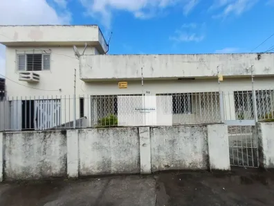Casa com 3 Quartos à venda, 200m² no Prado, Recife