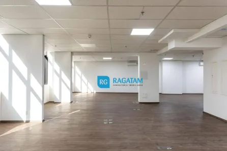 Prédio Comercial à venda, 4500m² no Centro, São Paulo
