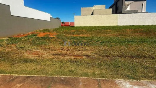 Lote/Terreno à venda, 388m² no Recreio dos Bandeirantes, Uberaba