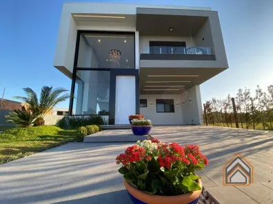 Sobrado com 4 Quartos à venda, 222m² no XANGRI-LÁ, Xangri-Lá