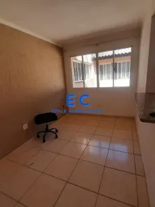 Apartamento com 2 Quartos para alugar, 41m² no Uberaba, Curitiba