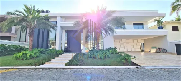 Casa de Condomínio com 7 Quartos à venda, 951m² no Jardim Acapulco, Guarujá