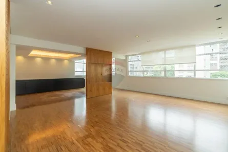 Apartamento com 3 Quartos para alugar, 213m² no Cerqueira César, São Paulo