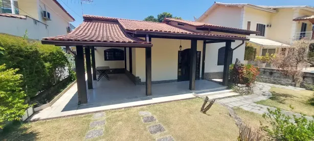 Casa de Condomínio com 3 Quartos à venda, 200m² no Itaipu, Niterói