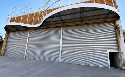 Galpão/Depósito/Armazém com 7 Quartos para alugar, 636m² no Cidade dos Funcionários, Fortaleza