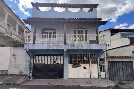 Casa com 4 Quartos à venda, 250m² no Vila Universal, Betim