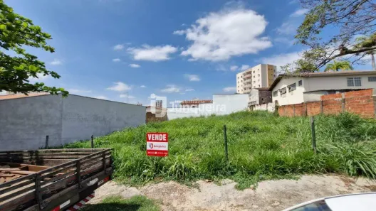 Lote/Terreno à venda, 330m² no Jardim São Cristóvão I, Rio das Pedras