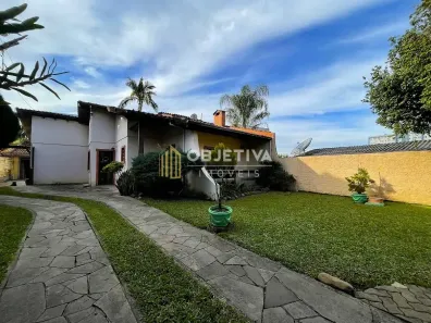 Casa com 4 Quartos para alugar, 208m² no São Jorge, Novo Hamburgo
