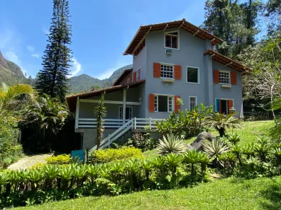 Casa com 5 Quartos à venda, 440m² no Retiro, Petrópolis