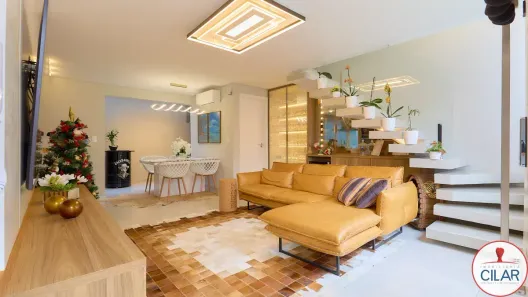 Sobrado com 3 Quartos à venda, 135m² no São Braz, Curitiba
