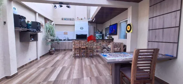 Sobrado com 3 Quartos à venda, 162m² no Afonso Pena, São José dos Pinhais
