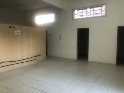 Sala Comercial à venda, 250m² no Parque Vitória Régia, Sorocaba