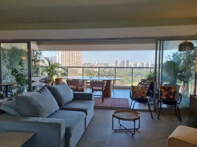 Apartamento com 3 Quartos à venda, 155m² no Vila Sofia, São Paulo