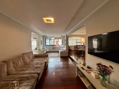 Apartamento com 5 Quartos à venda, 275m² no Gonzaga, Santos