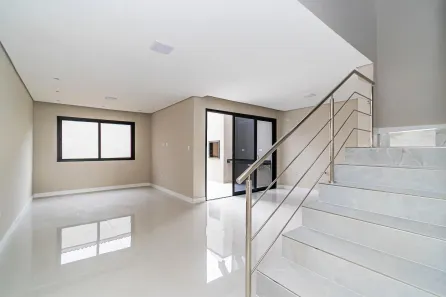 Sobrado com 3 Quartos à venda, 136m² no Cajuru, Curitiba