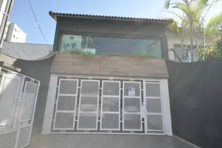 Casa com 3 Quartos à venda, 650m² no Vila Paiva, São Paulo