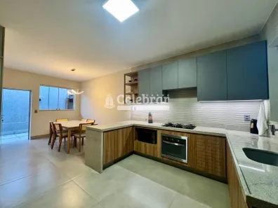 Casa com 3 Quartos à venda, 205m² no Fonte Grande, Contagem