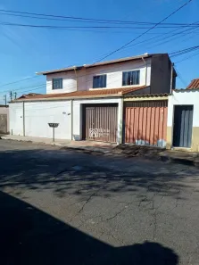 Casa com 4 Quartos à venda, 250m² no Petrópolis, Betim