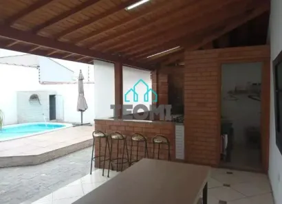 Casa com 5 Quartos à venda, 208m² no Residencial Vila Velha, Taubaté