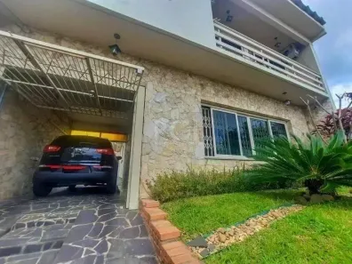 Casa com 3 Quartos à venda, 300m² no Cavalhada, Porto Alegre