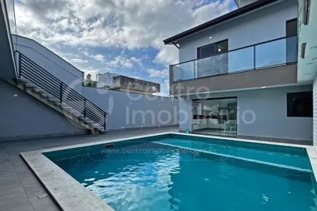 Casa com 5 Quartos à venda, 357m² no Jardim Ribamar, Peruíbe
