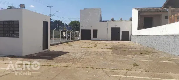 Galpão/Depósito/Armazém para alugar, 350m² no Vila Engler, Bauru