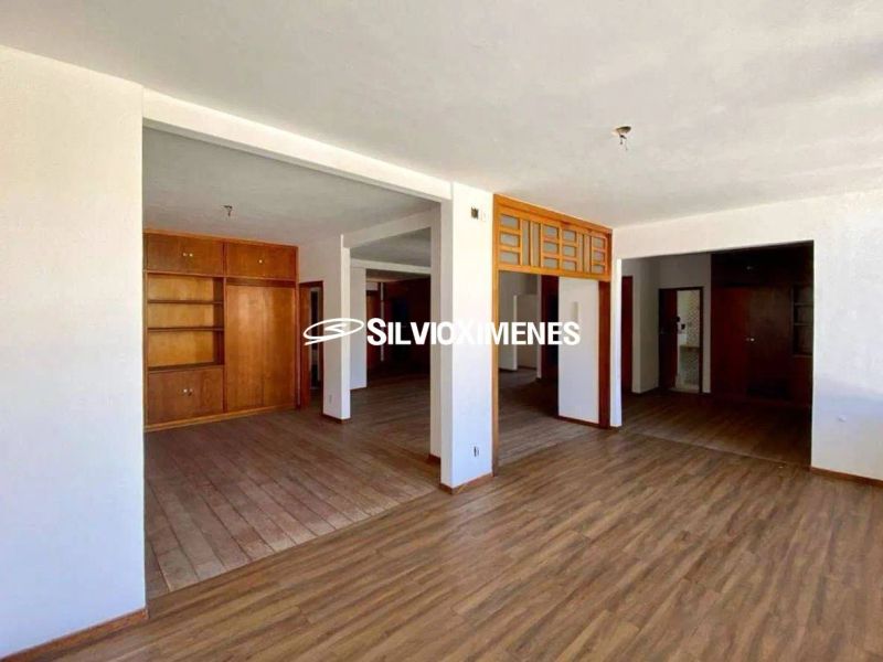 Casa com 5 quartos — São Bento, Belo Horizonte
