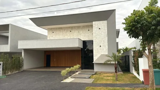 Casa com 4 Quartos à venda, 228m² no Condomínio Terras Alpha Anápolis, Anápolis