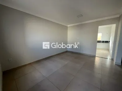 Casa com 3 Quartos à venda, 100m² no Acácias, Montes Claros