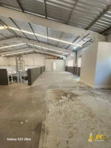 Galpão/Depósito/Armazém para alugar, 200m² no Rio Pequeno, Camboriú
